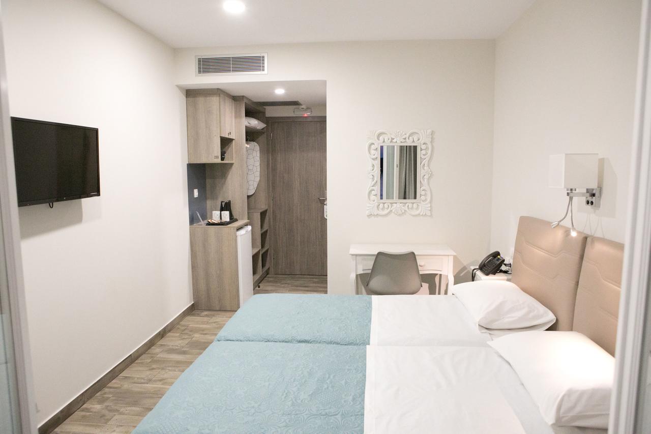 Hyperion Hotel Myrties Bagian luar foto