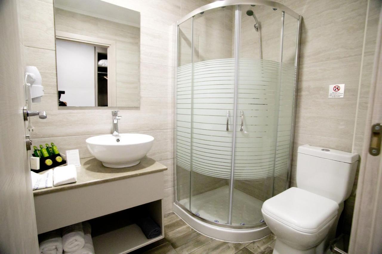 Hyperion Hotel Myrties Bagian luar foto