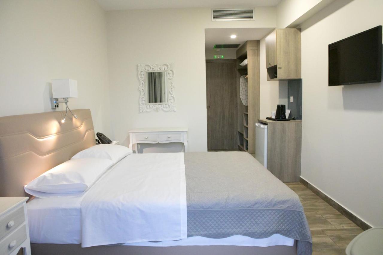 Hyperion Hotel Myrties Bagian luar foto