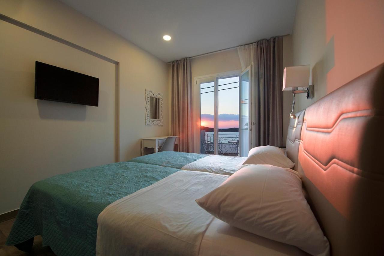 Hyperion Hotel Myrties Bagian luar foto